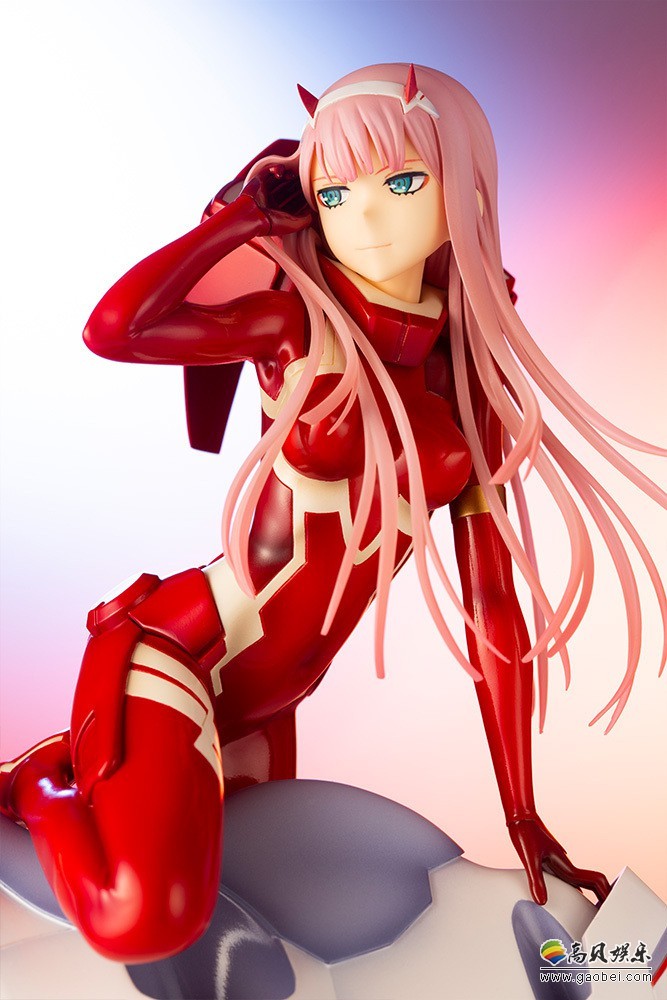 《darling in the franxx》02手办:大红色战斗服包裹诱人好身材