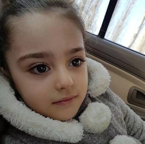 伊朗9岁小美女mahdis伊朗媒体称她最美女孩全球最美女童