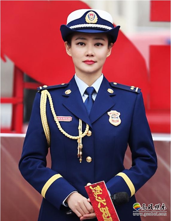烈火英雄媒体探班发布会主演们身穿转制后中国消防新制服亮相