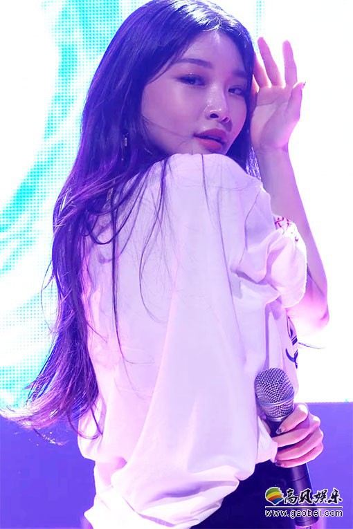 CHUNG HA 单拍秀 拍摄日期：190226【8合集 5.11 GB】