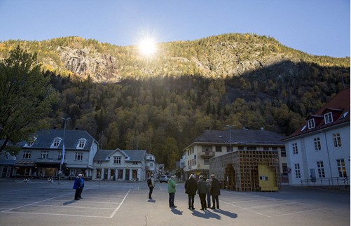 被称为地球上最黑暗城市之一：位于挪威奥斯陆的黑暗小镇留坎Rjukan