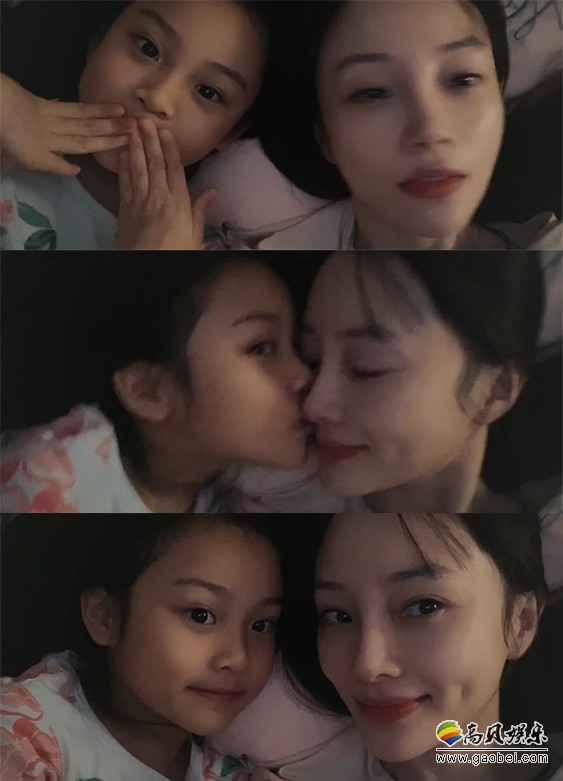 李小璐晒出和女儿甜馨睡前问候视频，母女两人躺在床上，甜馨依偎着妈妈