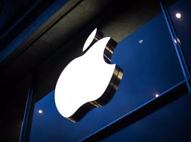 网友晒出苹果公司给滞留湖北和温州员工发放物资大礼包！人文关怀很到位