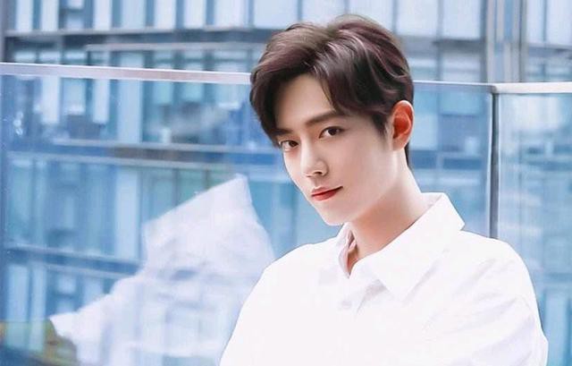 《明日之子》选手王竟力爆料,语气不平地表示:肖战外公去世正在办丧事 《明日之子》选手王竟力爆料,语气不平地表示:肖战外公去世正在办丧事