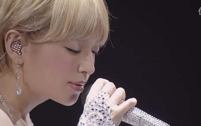 爱贝克斯事务所宣布：近日将限时免费公开旗下艺人滨崎步演唱会影像作品