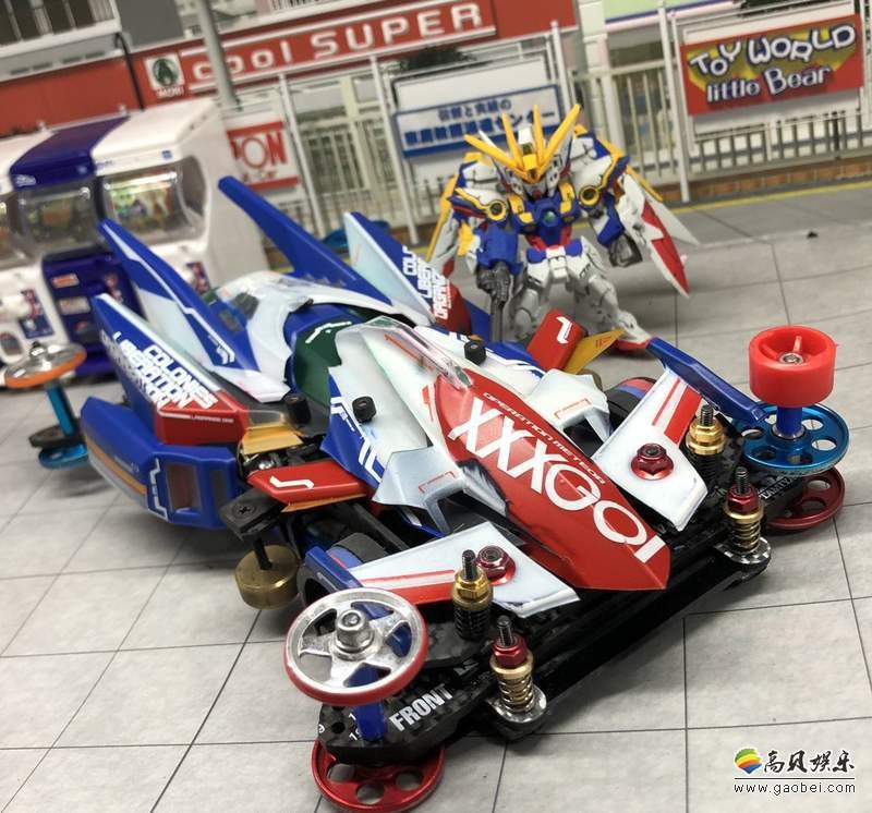 日本“魔改达人”不仅喜欢改装四驱车，还喜欢把他们改装成“高达”主题