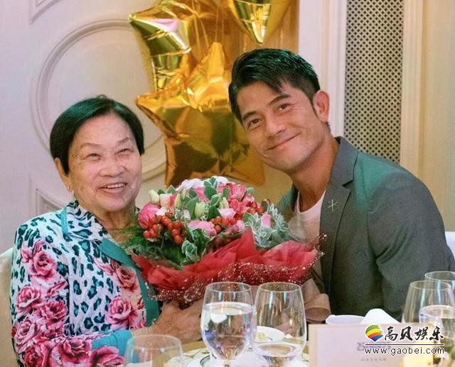 郭富城微博发布长文悼念前不久离世的母亲，并晒出母亲生前母子两人合影