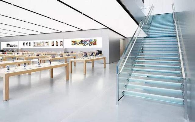 红米Redmi品牌总经理卢伟冰表示！二月份中国市场iPhone市场份额10%+
