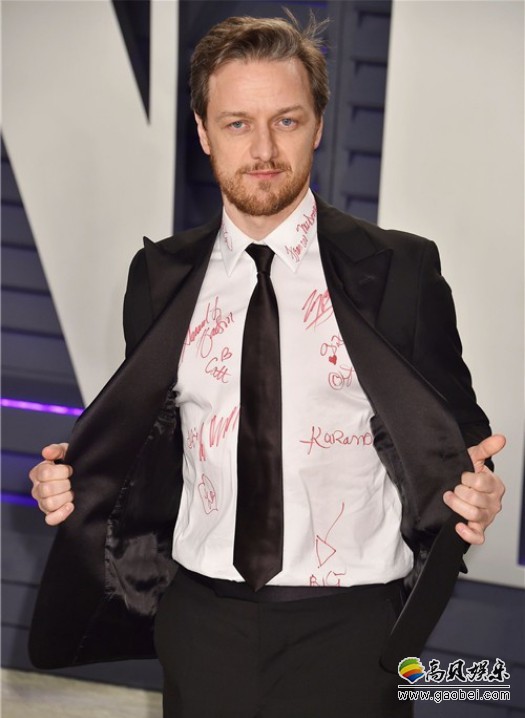 詹姆斯·麦卡沃伊捐赠27.5万英镑！帮助英国医生购买抗击新冠肺炎医疗用品