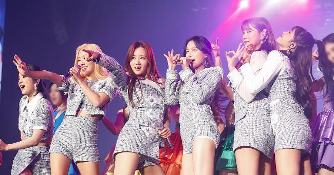 一进入四月，Apink女团就立刻传来好消息，再过不到两周就能听见新专辑