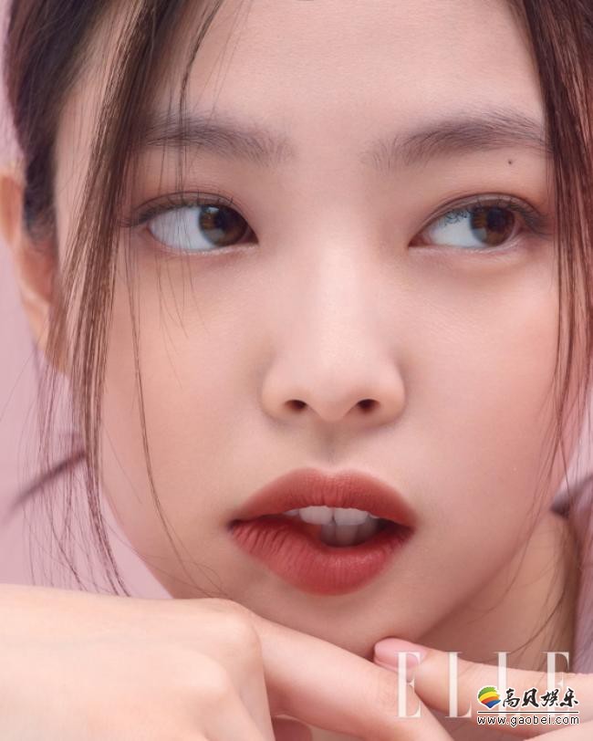 blackpink成員jennie最新雜誌寫真照曝光性感誘惑氣場吸引粉絲目光