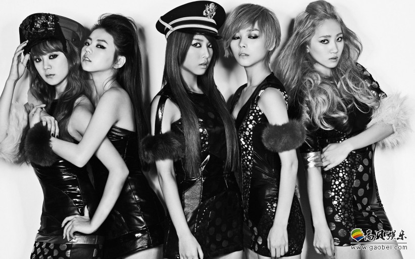 Wonder Girls在哪一年出道？组合成员更迭情况如何？该团是否已经解散？