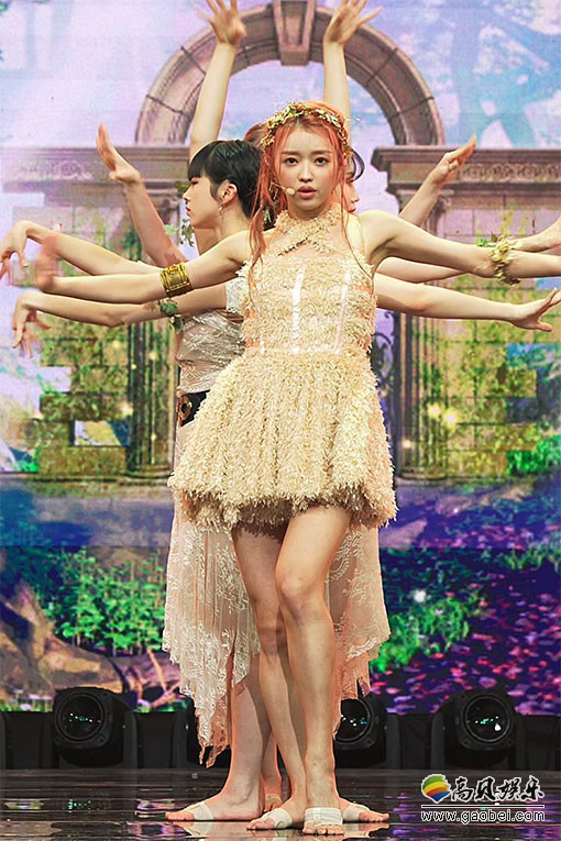 YooA 饭拍秀 拍摄日期：20200918【2合集 833 MB】