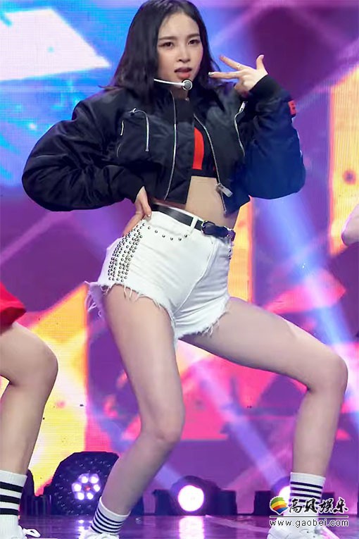 Bling Bling 饭拍秀 拍摄日期：20201120【2合集 367 MB】