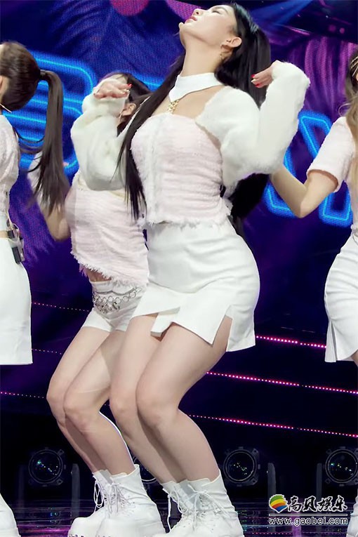 STAYC 饭拍秀 拍摄日期：20201204【4合集 1.36 GB】