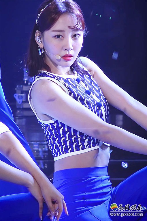 LOONA 饭拍秀 拍摄日期：20201206 【12合集 2.57 GB】