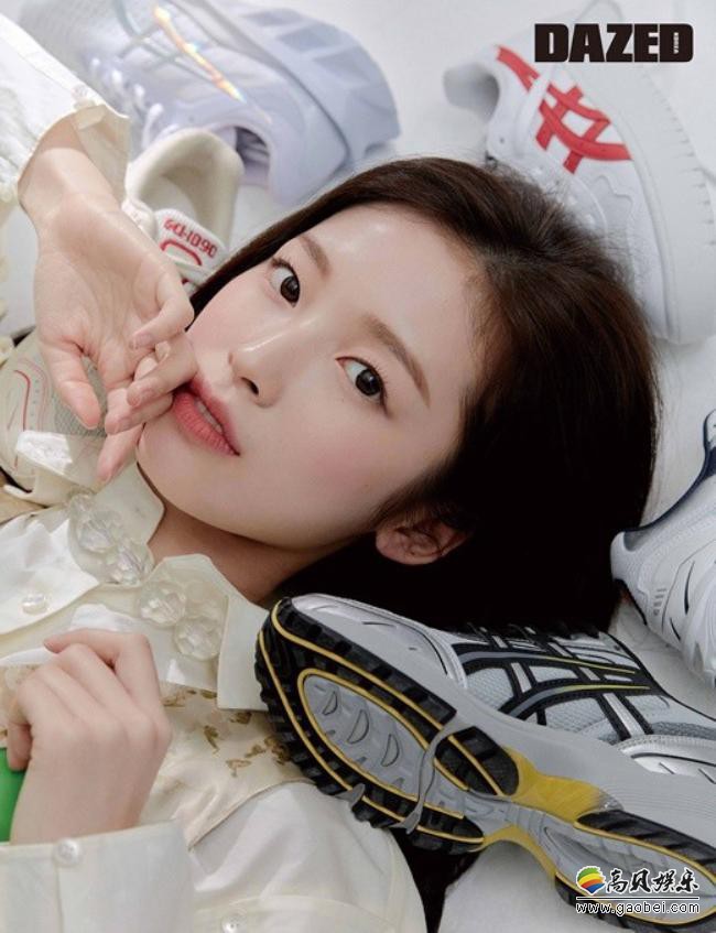 OH MY GIRL成员ARIN为某杂志最新一期拍摄写真，各种风格间无缝切换