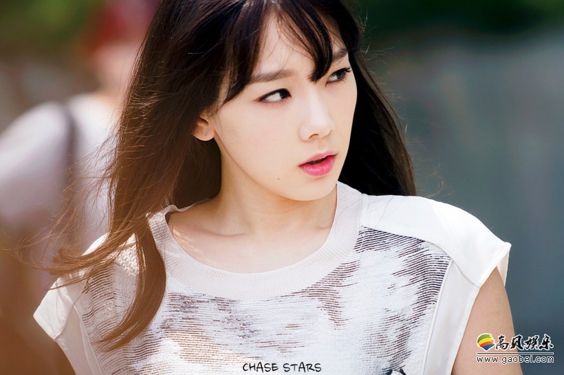 Taeyeon泰妍哪年进入SM娱乐开始练习生？她以哪个女团成员身份出道？