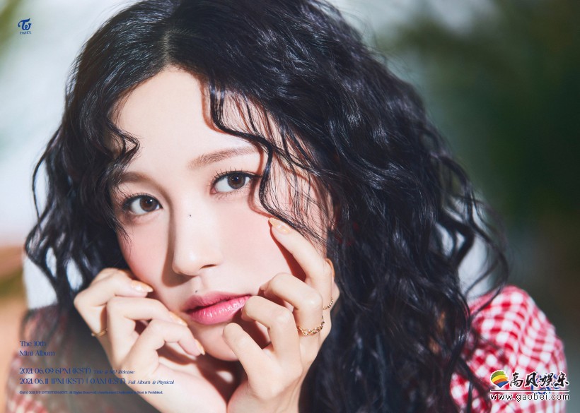 Mina名井南哪年跟随所属女团正式出道？父母为何会反对她成为练习生？