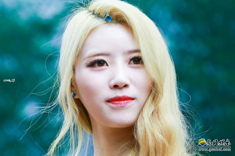 Mijoo李美珠跟随哪个女团出道担当主领舞？凭借何种魅力引起大众关注？