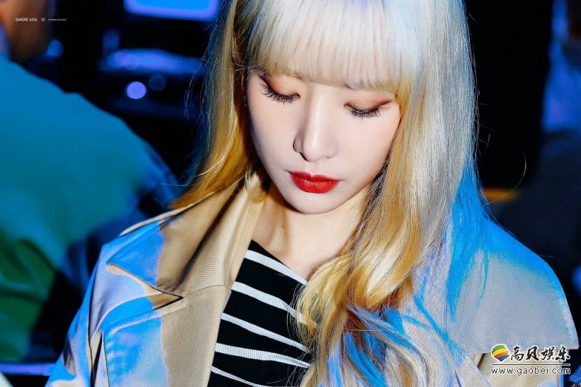 Hyun Jung金炫廷以哪个女团成员身份出道?在哪首MV中展示神秘魅力? Hyun Jung金炫廷以哪个女团成员身份出道?在哪首MV中展示神秘魅力?