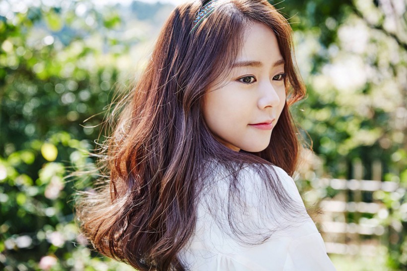 Seung Yeon韩胜妍哪年跟随所属女团正式出道？展现出怎样不俗的唱功？