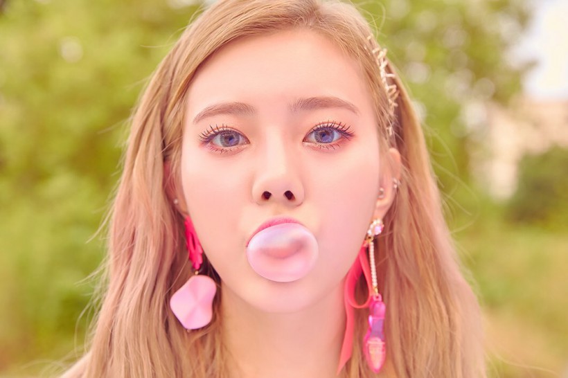 Eun Chae权恩彩哪年加入所属偶像女团？为何称赞她有果汁般可爱美貌？