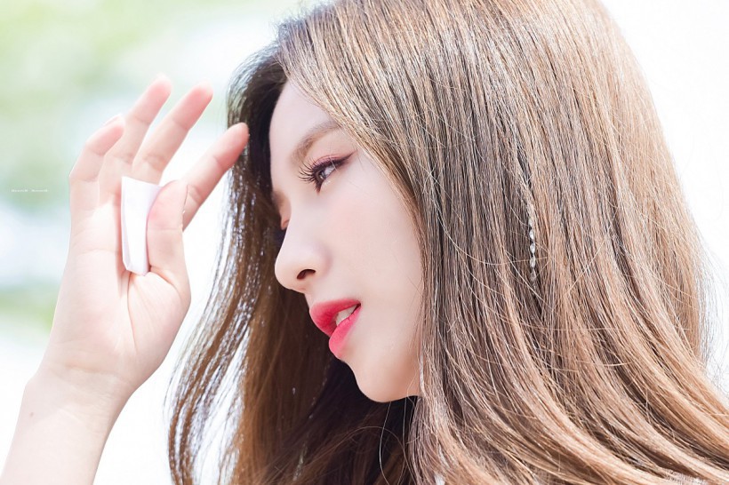 Ji Won许智媛何时跟随所属组合正式出道？她拥有怎样优越美貌引人注目？