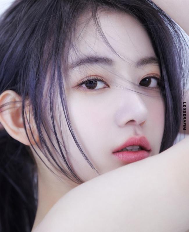 HYBE公司公开新人女团成员资料！首个公开资料的就是原IZONE宫胁咲良