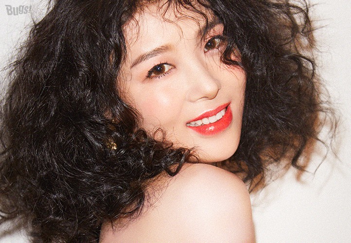 Yu Bin金宥斌哪年跟随所属女团正式出道？拥有何种气场令观者为之着迷？