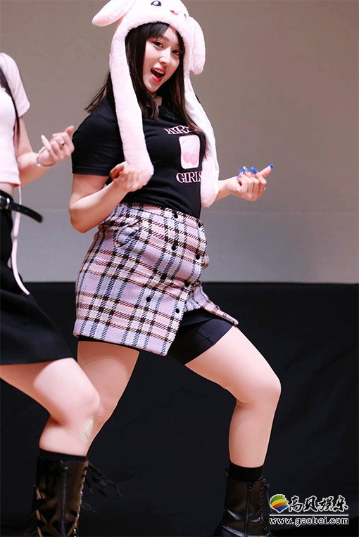 bugAbo 饭拍秀 拍摄日期：20220618【6合集 1.74 GB】