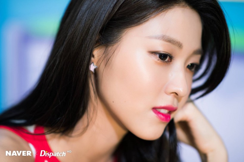 Kim Seol Hyun金雪炫是哪个女团成员转型成功？拥有一双怎样逆天长腿？