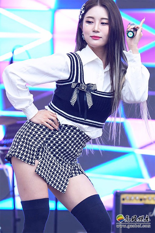 Girl Crush 饭拍秀 拍摄日期：20221015【26合集 10.9 GB】