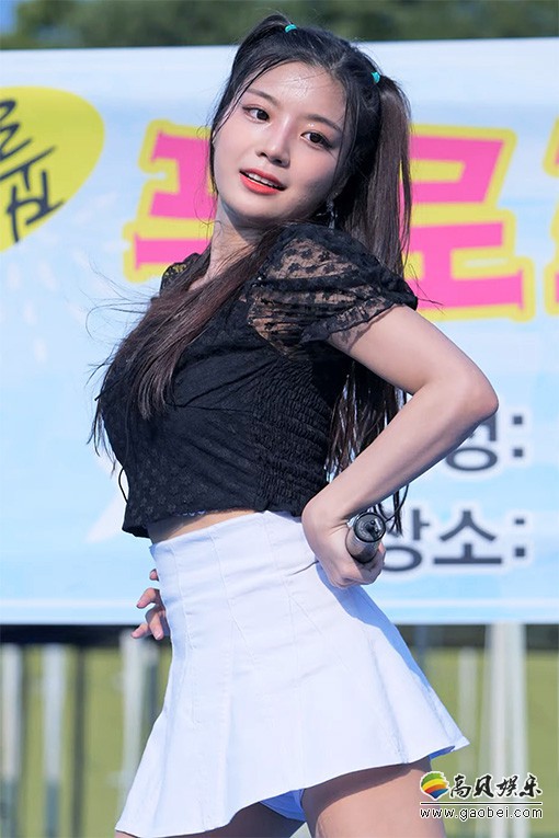 FLORIA 饭拍秀 拍摄日期：20220619【50合集 30.8 GB】