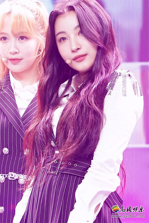 ICHILLIN 饭拍秀 拍摄日期：20220708【2合集 813 MB】