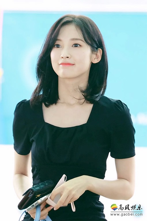 OHMYGIRL 饭拍秀 拍摄日期：20220803【4合集 1.85 GB】