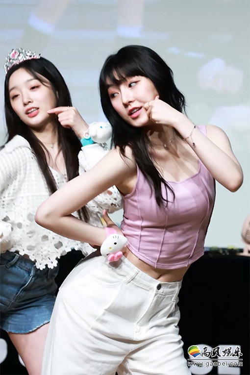 LIGHTSUM 饭拍秀 拍摄日期：20220806【8合集 2.83 GB】