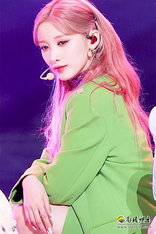 PURPLEKISS 饭拍秀 拍摄日期：20220807【6合集 2.69 GB】