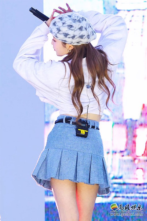 STAYC 饭拍秀 拍摄日期：20221023【41合集 32.5 GB】