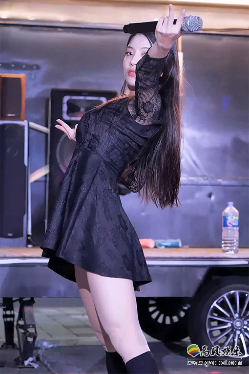 FLORIA 饭拍秀 拍摄日期：20221025【8合集 4.30 GB】