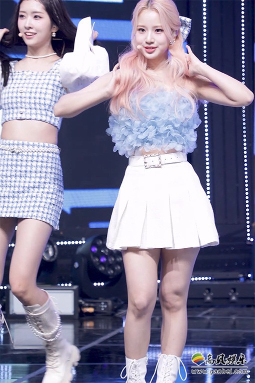 LIMELIGHT 饭拍秀 拍摄日期：20221027【2合集 766 MB】