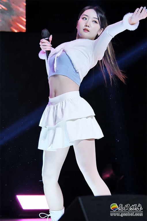 B-OURS 饭拍秀 拍摄日期：20221229【9合集 5.03 GB】