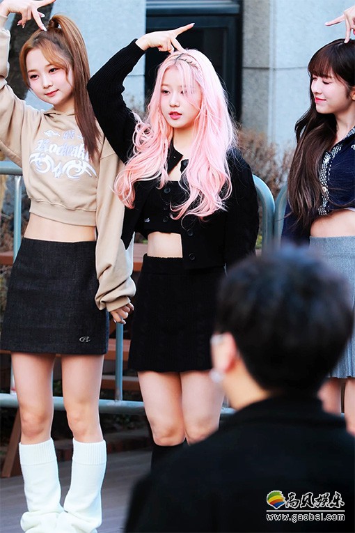 LIMELIGHT 饭拍秀 拍摄日期：20230303【3合集 1.02 GB】