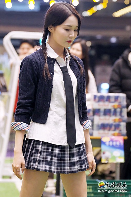 WILDEYES 饭拍秀 拍摄日期：20230401【2合集 834 MB】