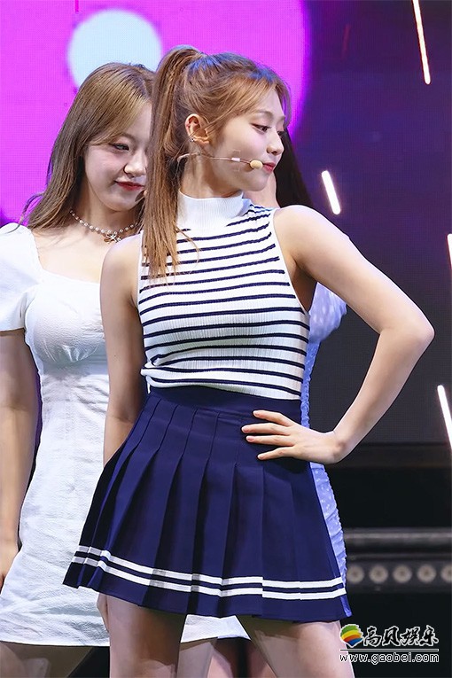 CIGNATURE 饭拍秀 拍摄日期：20230429【7合集 2.55 GB】