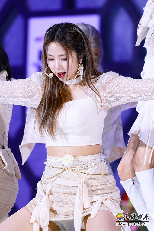 PURPLE KISS 饭拍秀 拍摄日期：20230526【14合集 8.13 GB】