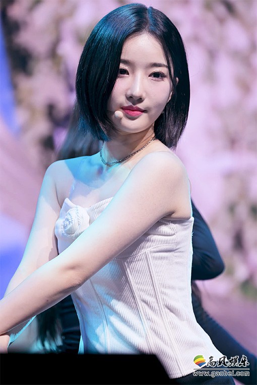 tripleS EVOLution 饭拍秀 拍摄日期：20231012【2合集 728 MB】