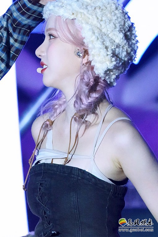 VIVIZ 饭拍秀 拍摄日期：20231112【8合集 3.46 GB】