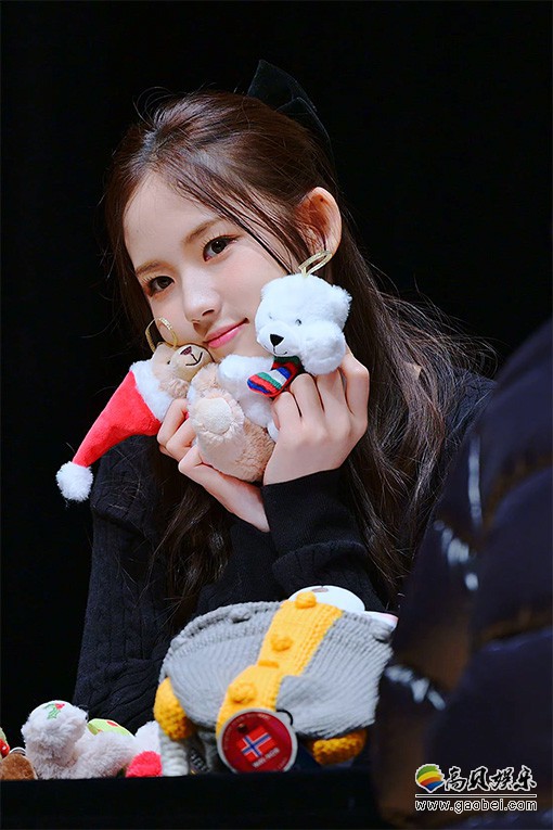 tripleS EVOLution 饭拍秀 拍摄日期：20231126【8合集 2.50 GB】