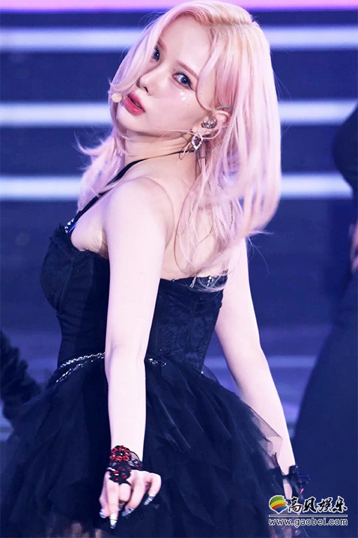 VIVIZ 饭拍秀 拍摄日期：20240217【12合集 6.07 GB】